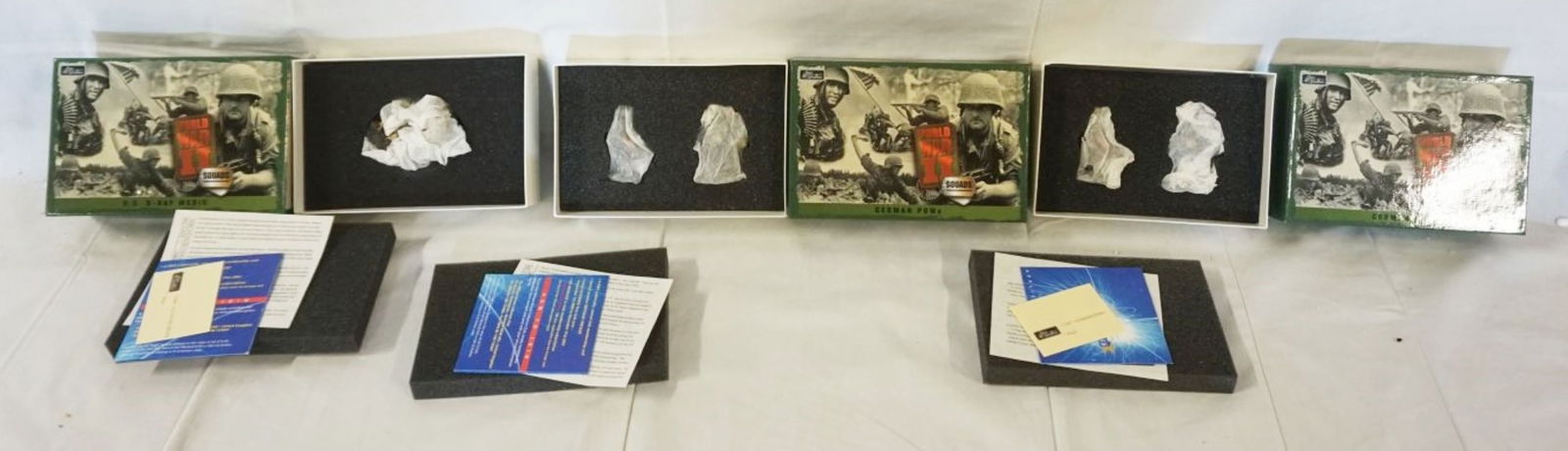 BRITAINS WWII METAL SOLDIERS (1 of 1)