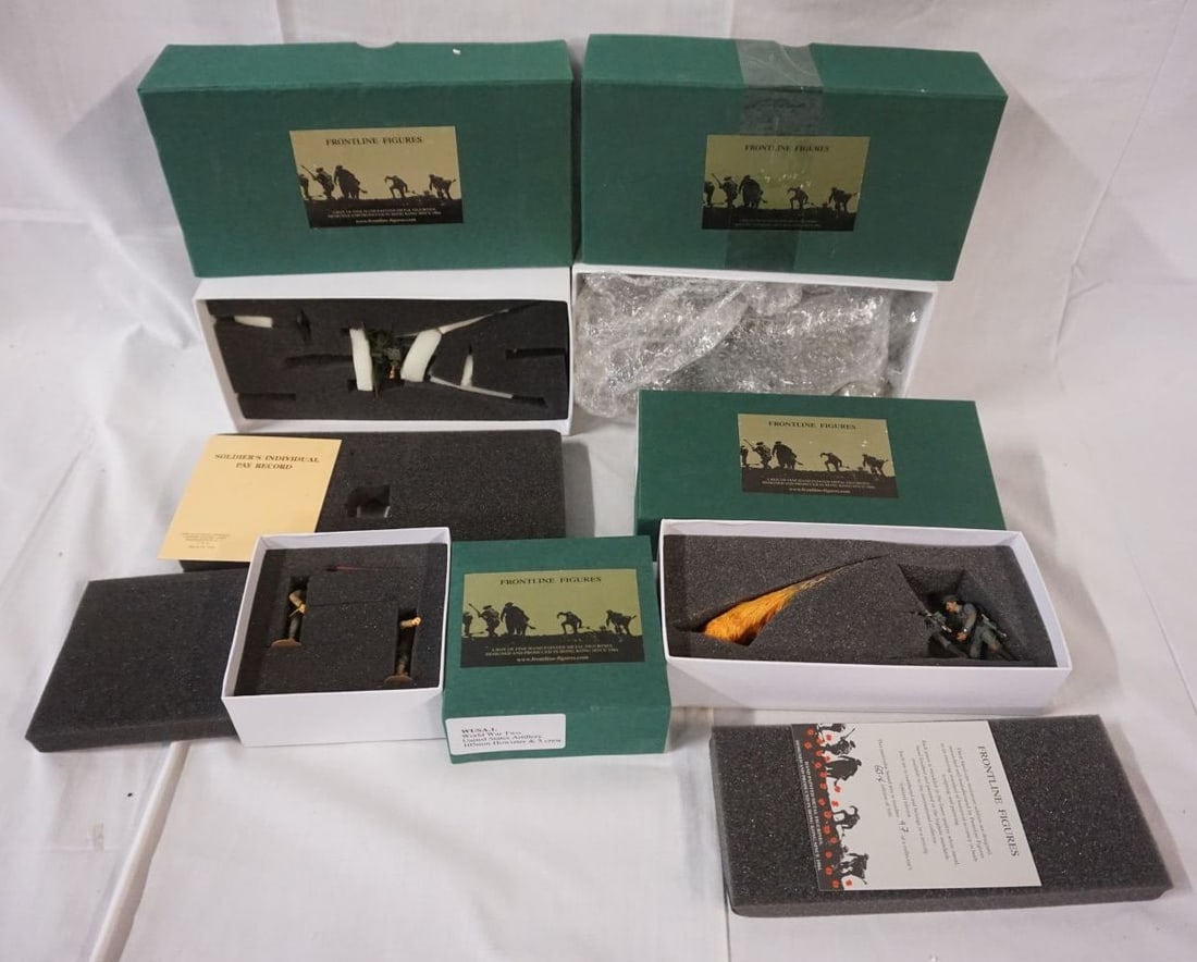 FRONTLINE FIGURES DICAST WWII SOLDIERS & VEHICLES (1 of 2)