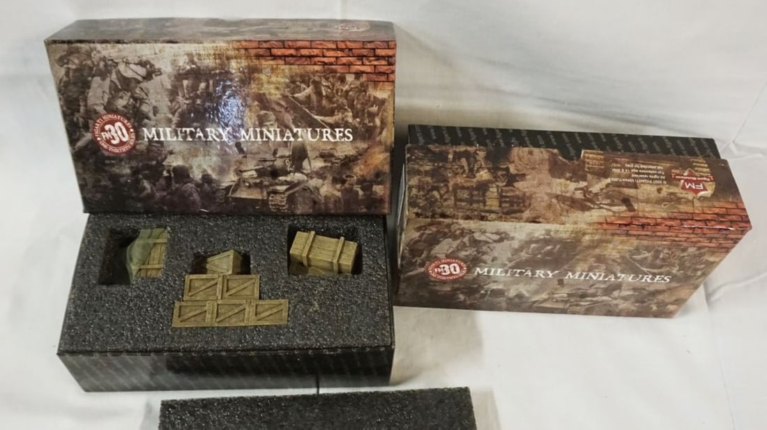 FIGARTI MINIATURES WWII METAL SOLDIERS (1 of 2)