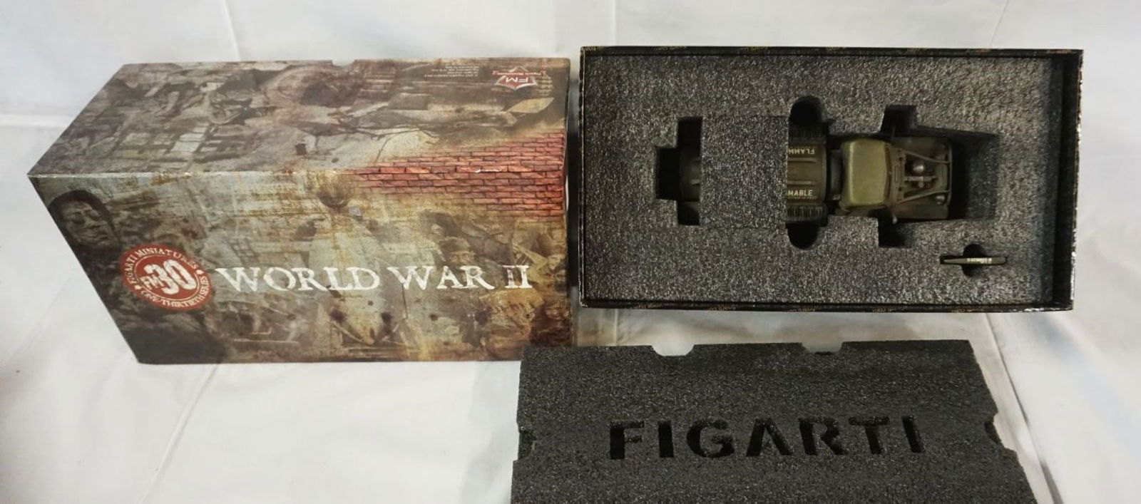 FIGARTI MINIATURES WWII METAL SOLDIERS (1 of 2)