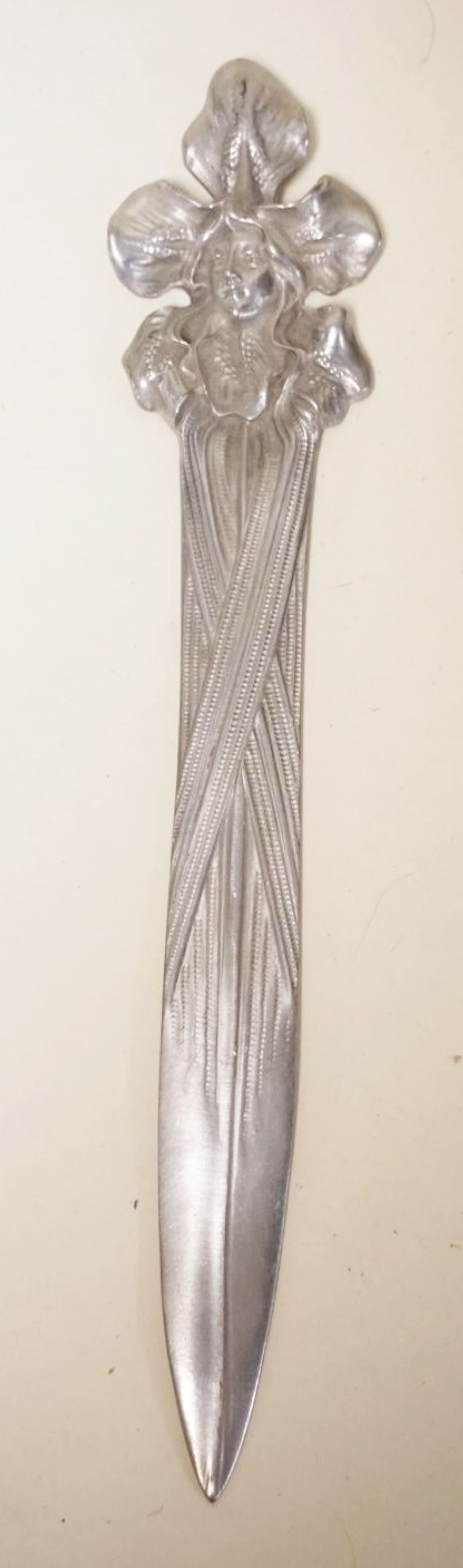 ART NOUVEAU PEWTER LETTER OPENER: ART NOUVEAU PEWTER LETTER OPENER, APPROXIMATELY 10 IN
