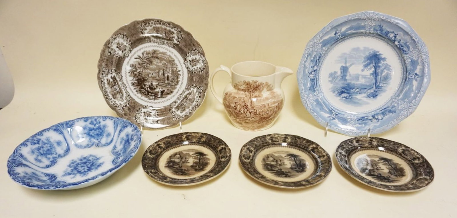 GROUP OF ASSORTED ANTIQUE IRONSTONE: GROUP OF ASSORTED ANTIQUE IRONSTONE TRANSFERWARE, LARGEST PLATE APPROXIMATELY 11 IN