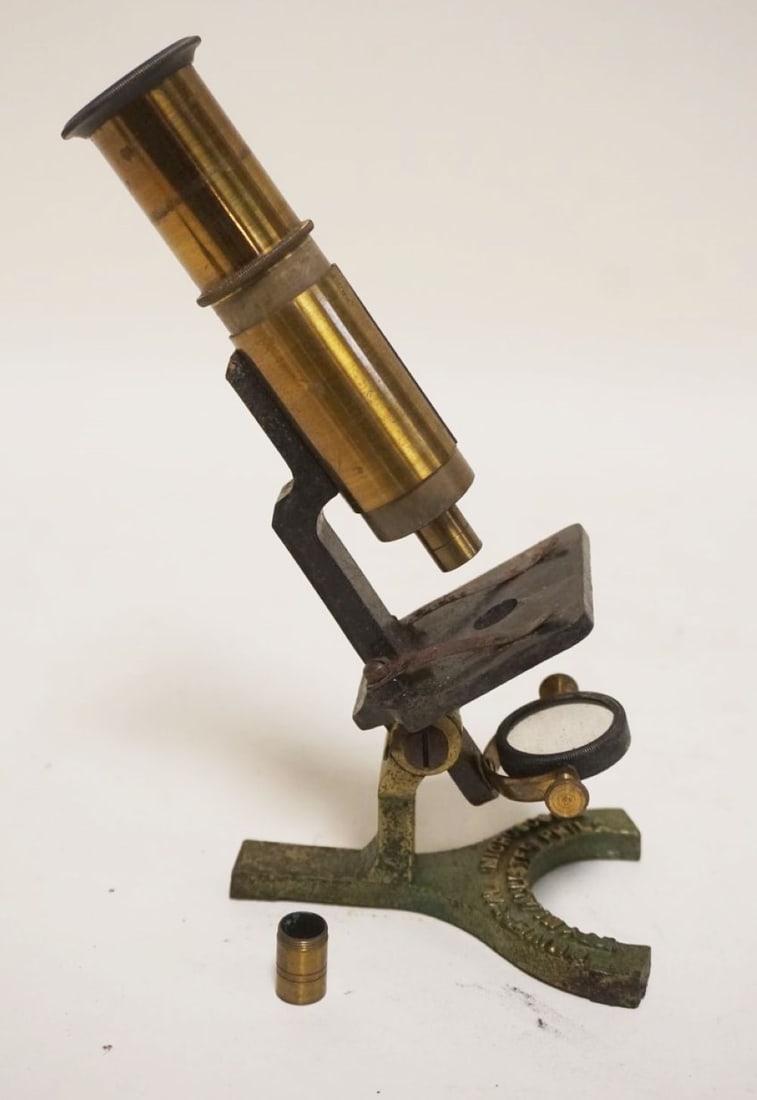 ANTIQUE MINIATURE BRASS MICROSCOPE: ANTIQUE MINIATURE BRASS MICROSCOPE *UNIVERSAL MICROSCOPE*, APPROXIMATELY 8 IN HIGH