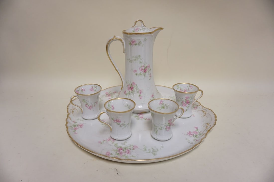LIMOGES CHOCOLATE SET: LIMOGES CHOCOLATE SET W/ 16 IN TRAY & 4 CUPS