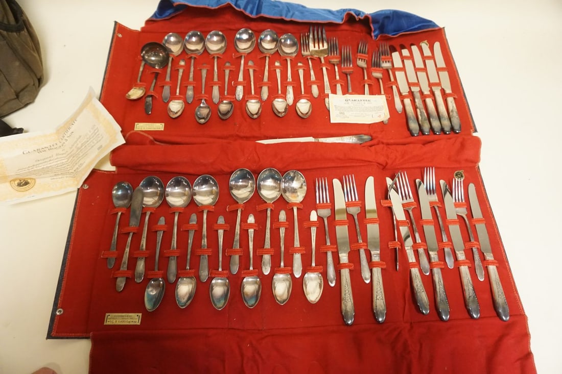 WM ROGERS & SON 2 SILVERPLATE FLATWARE SETS: WM ROGERS & SON 2 SILVERPLATE FLATWARE SETS