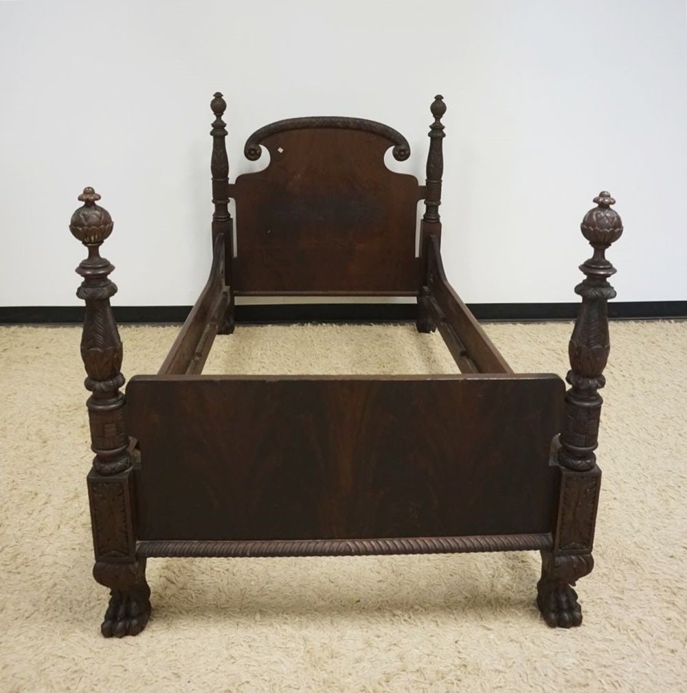 ANTIQUE MAHOGANY HEAVILY CARVED SINGLE BED: ANTIQUE MAHOGANY ACANTHUS HEAVILY CARVED SINGLE BED W/PAW FEET