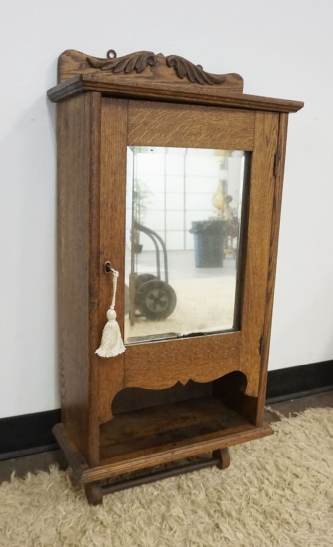 OAK MIRROR DOOR HANGING MEDICINE CHEST: OAK MIRROR DOOR HANGING MEDICINE CHEST, APPROXIMATELY 16 3/4 IN X 7 1/2 IN X 34 IN