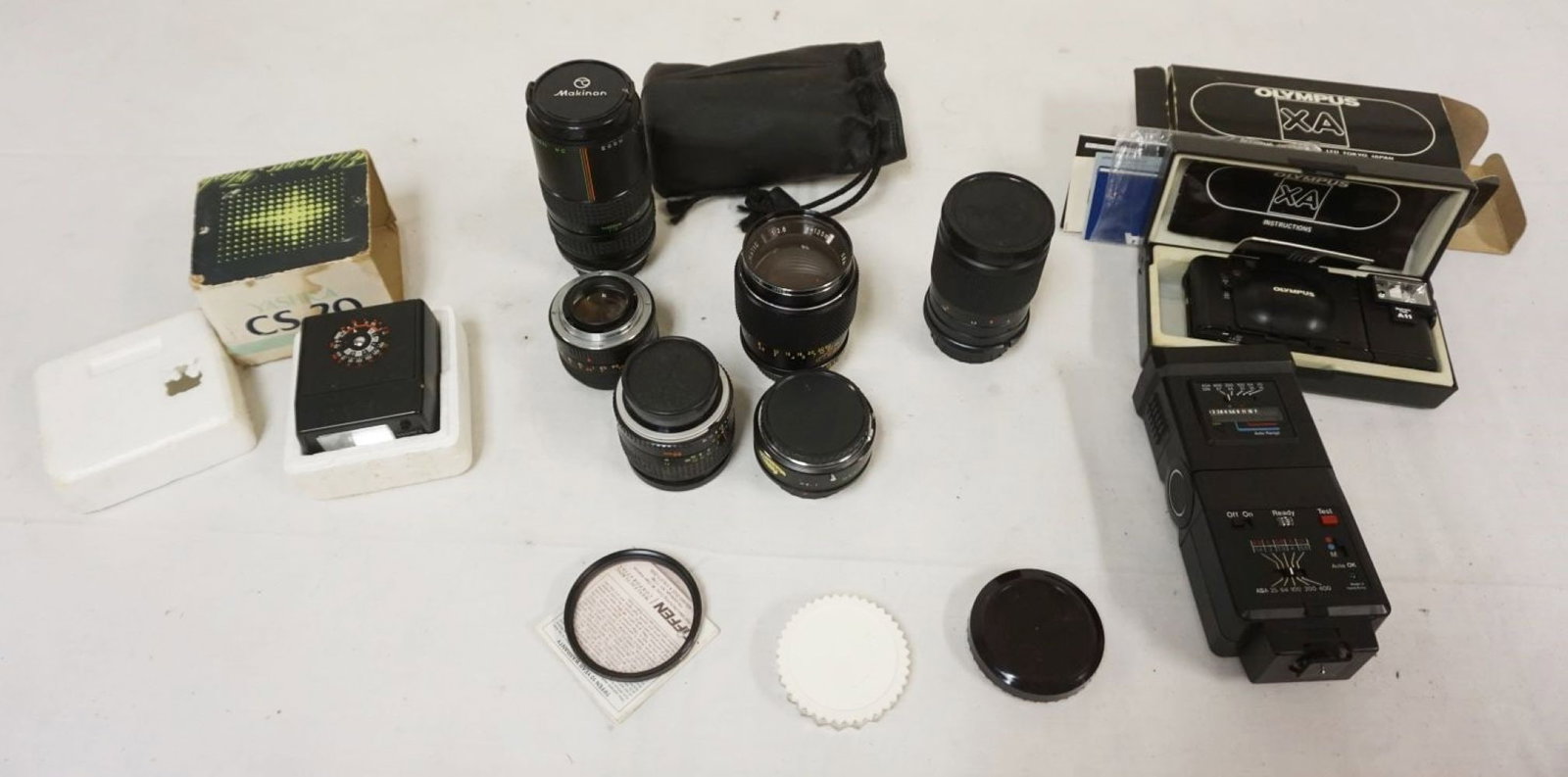 GROUP OF ASSORTED CAMERA LENSES & ATTACHMENTS: GROUP OF ASSORTED CAMERA LENSES & ATTACHMENTS
