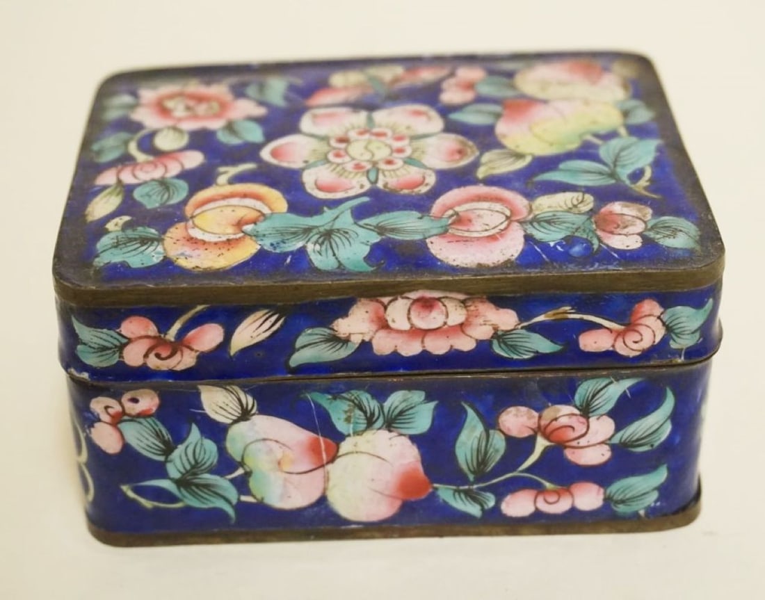 CLOISONNE ENAMELED DRESSER BOX (1 of 4)