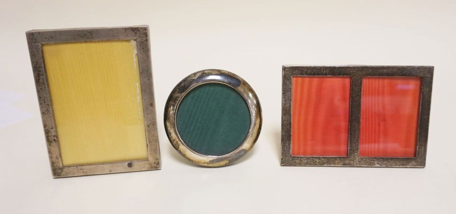 3 STERLING DRESSER FRAMES (1 of 1)