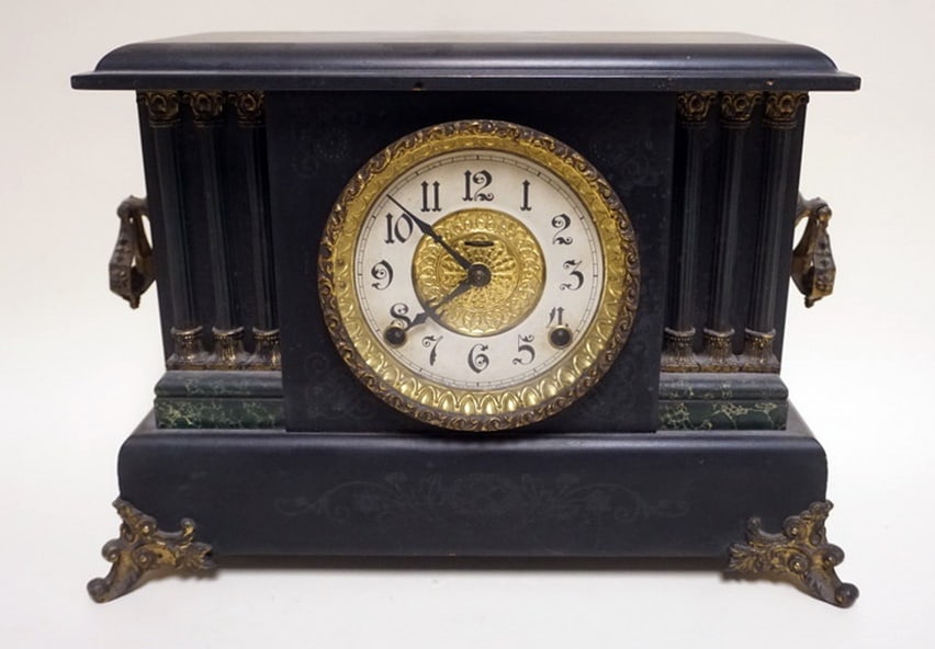 INGRAHAM VICTORIAN MANTLE CLOCK: INGRAHAM VICTORIAN MANTLE CLOCK, APPROXIMATELY 15 IN X 7 IN X 11 IN H