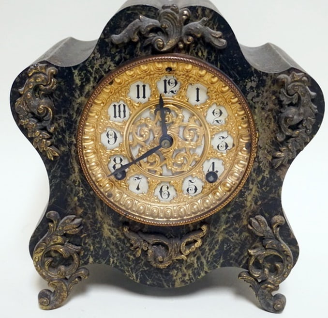 ORNATE ANSONIA VICTORIAN MANTLE CLOCK (1 of 3)