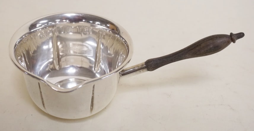 STERING SILVER LADLE LENOX SILVER: STERLING SILVER LADLE WITH WOOD HANDLE, LENOX SILVER, 2.3 TOZ WITH HANDLE, APPROXIMATELY 3 1/2 IN ROUND X 2 1/4 IN HIGH X 7 IN LONG