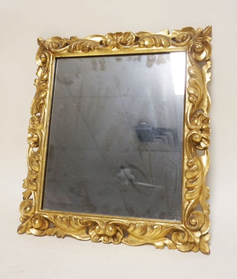 MIRROR IN ORNATE GILT WOOD FRAME: MIRROR IN ORNATE GILT WOOD FRAME, APPROXIMATELY 15 IN X 16 IN