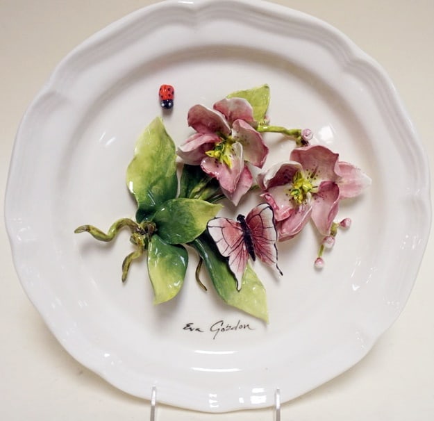 EVA GORDON CERAMIC PLATE (1 of 2)