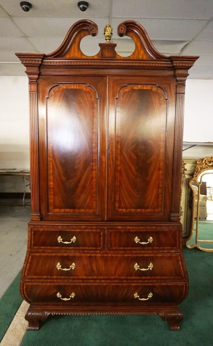 MAITLAND SMITH MAHOGANY WARDROBE (1 of 5)