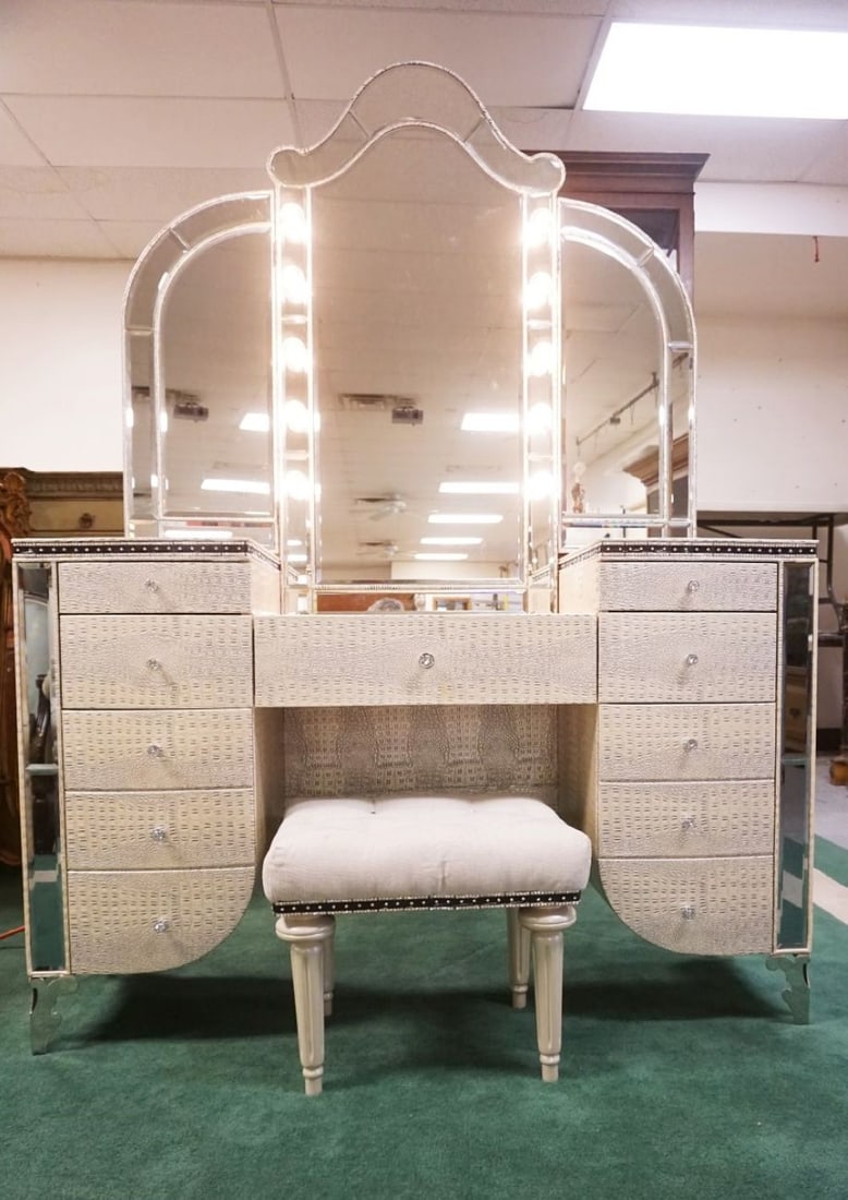 HOLLYWOOD SWANK JANE SEYMOUR DESIGN VANITY (1 of 6)