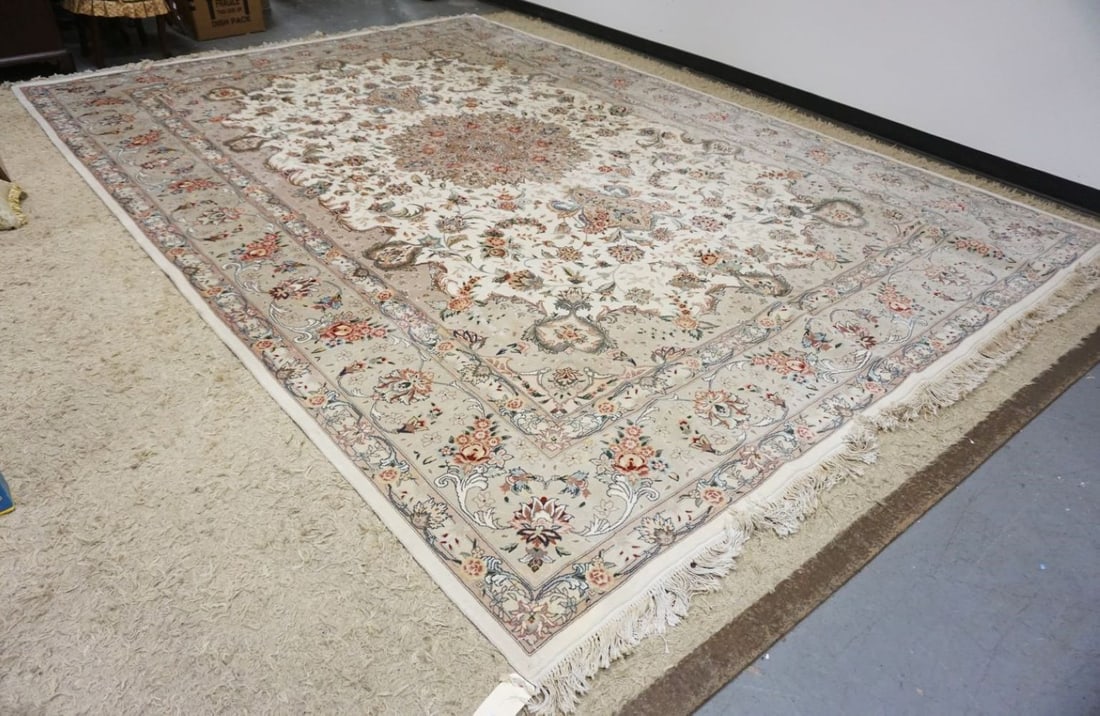 PERSIAN WOOL ROOM SIZE RUG (1 of 4)