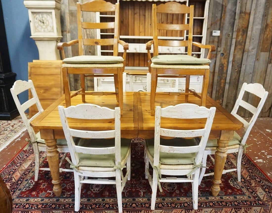 COUNTRY FRECH PINE TALBLE AND CHAIRS (1 of 3)