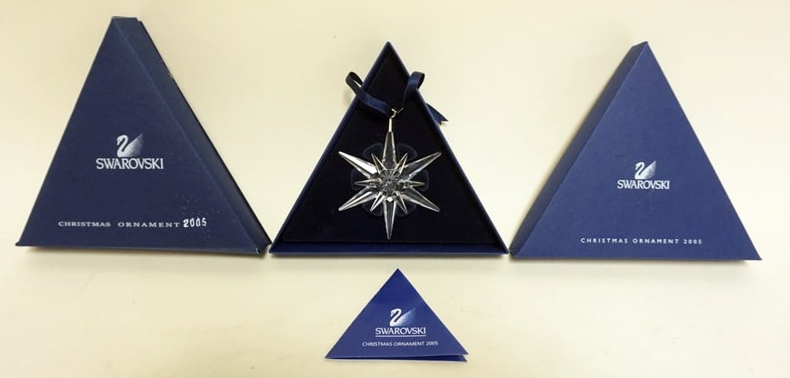 SWAROVSKI CRYSTAL CHRISTMAS ORNAMENT: SWAROVSKI CRYSTAL CHRISTMAS ORNAMENT 2005