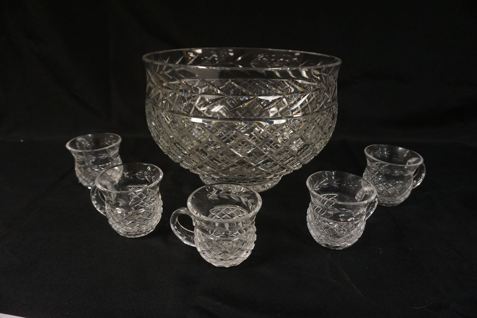 WATERFORD CRYSTAL PUNCH BOWL WITH CUPS (1 of 3)