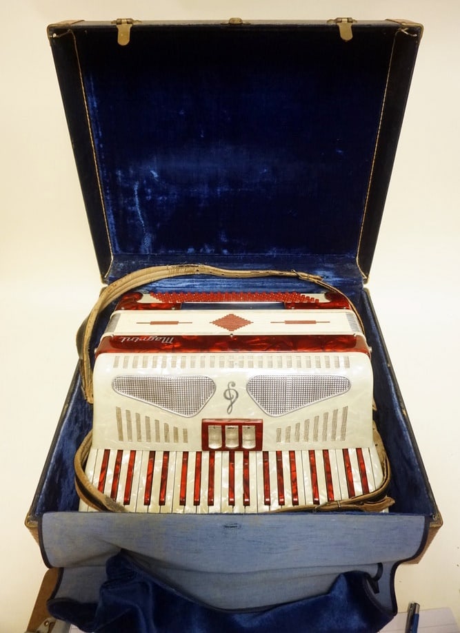 MAGRINI ACCORDIAN: MAGRINI ACCORDIAN, MADE IN ITALY