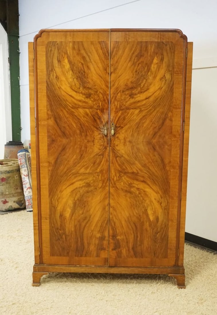 GERMAN WALNUT BURLED WARDROBE (1 of 4)