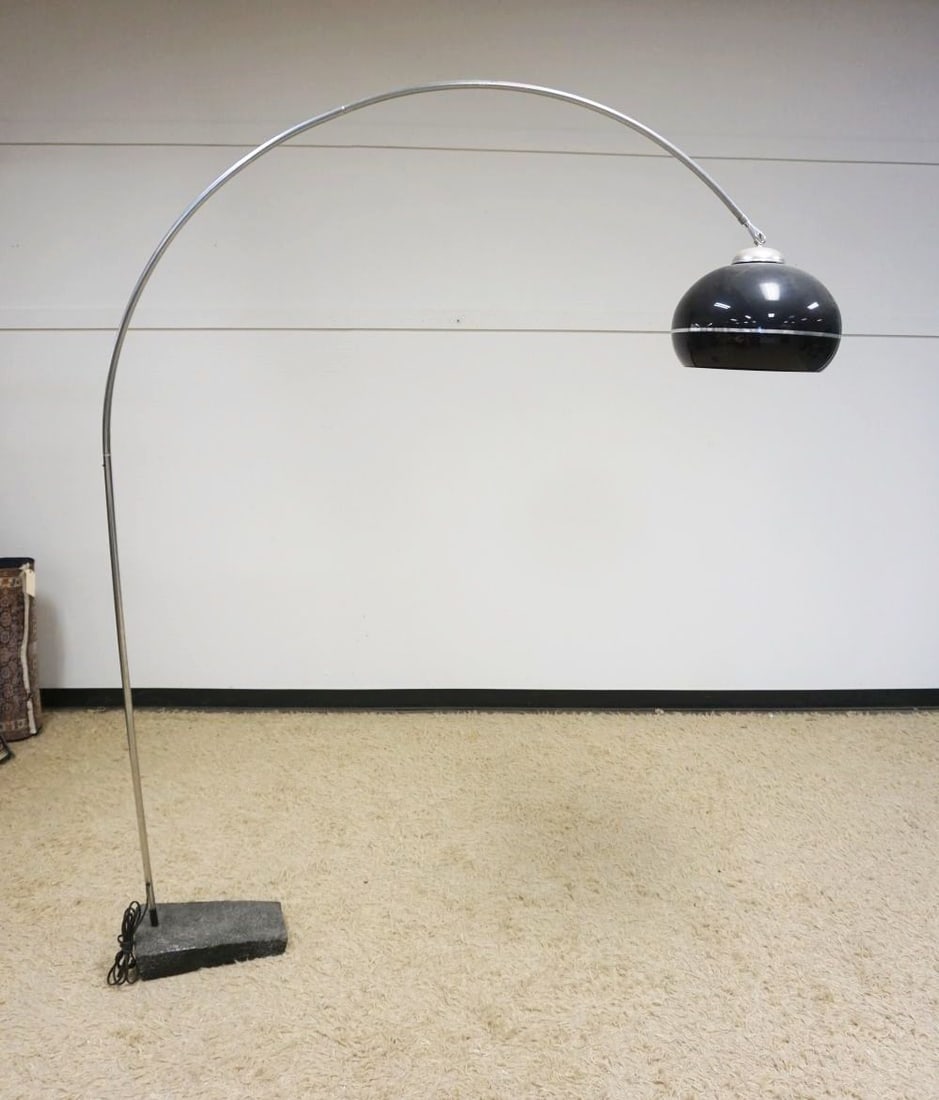 MID CENTURY MODERN CHROME FLOOR LAMP (1 of 4)