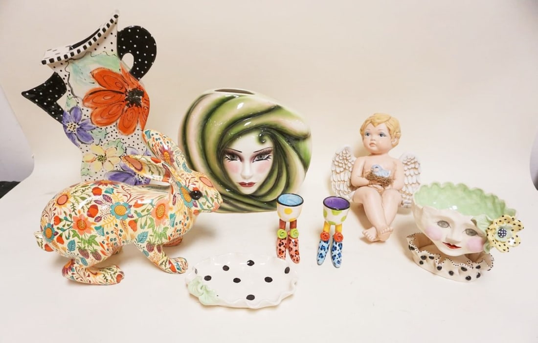 GROUP OF ASSORTED DECORATIVE POTTERY ITEMS (1 of 3)