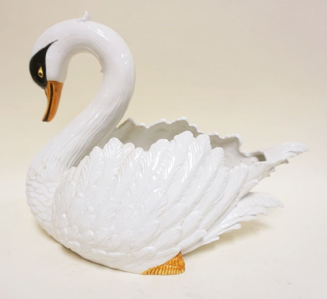 LARGE ITALIAN CERAMIC SWAN (1 of 2)
