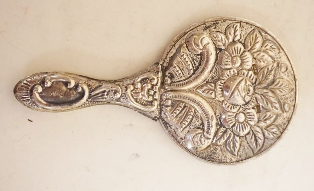 ORNATE 900 SILVER DRESSER MIRROR: ORNATE 900 SILVER DRESSER MIRROR, APPROXIMATELY 6 IN