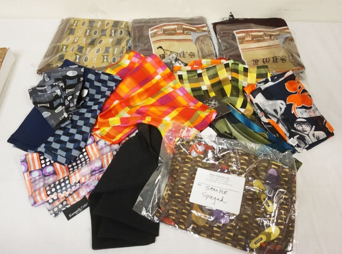 KENNTH COLE SCARVES (1 of 3)
