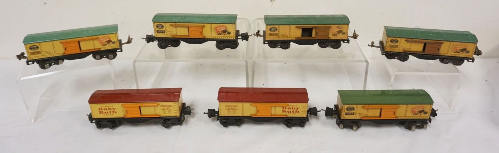 LIONEL TRAIN O GAUGE (1 of 5)