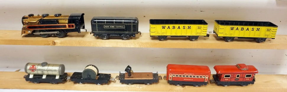 MARX O GAUGE TRAIN (1 of 5)