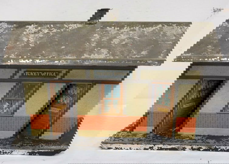 IVES TIN RR STATION (1 of 5)