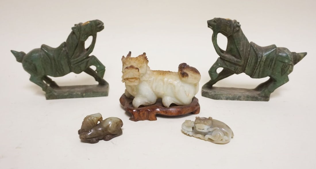 ASSORTED CARVED STONE & MINIATURE JADE ITEMS (1 of 4)