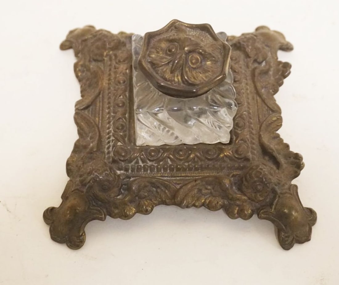 VICTORIAN INKWELL IN ORNATE CAST BRASS HOLDER (1 of 4)
