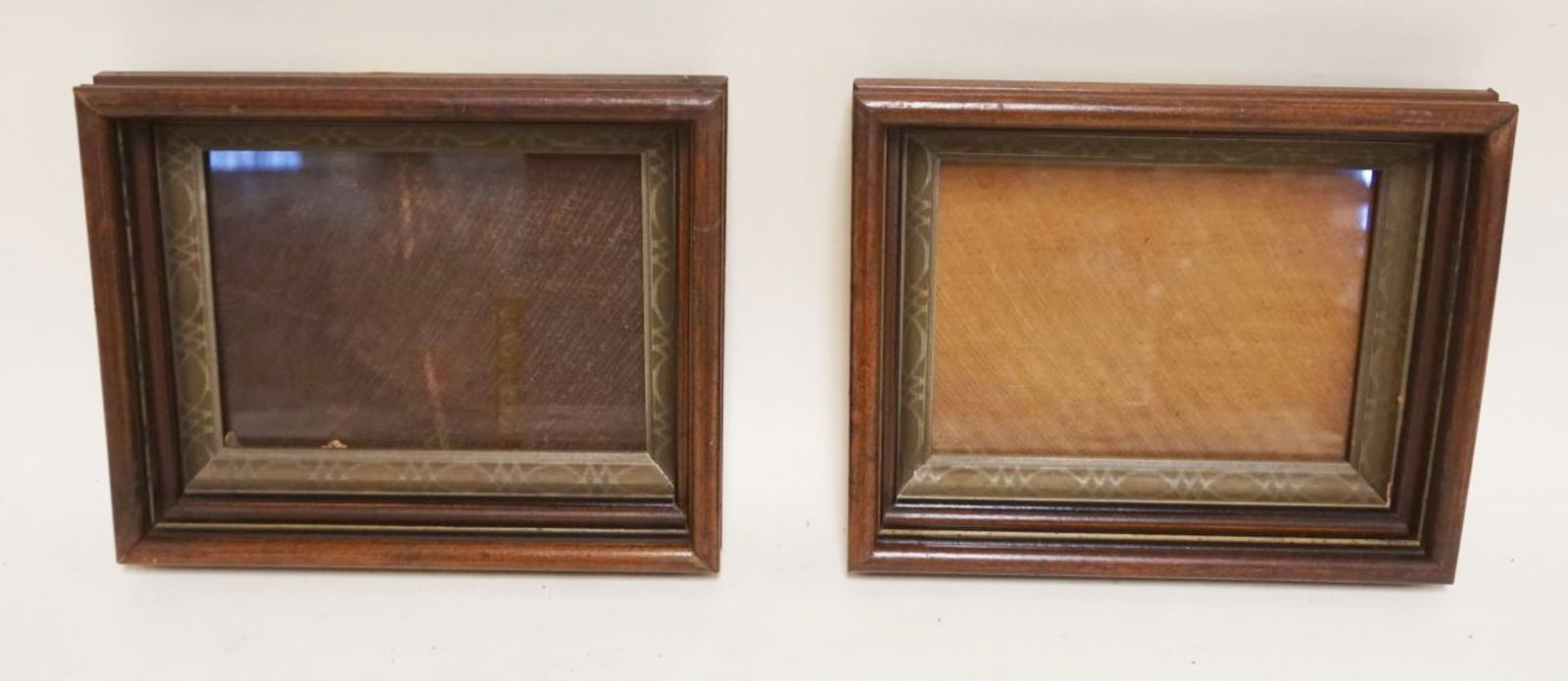 PR WALNUT VICTORIAN FRAMES (1 of 3)