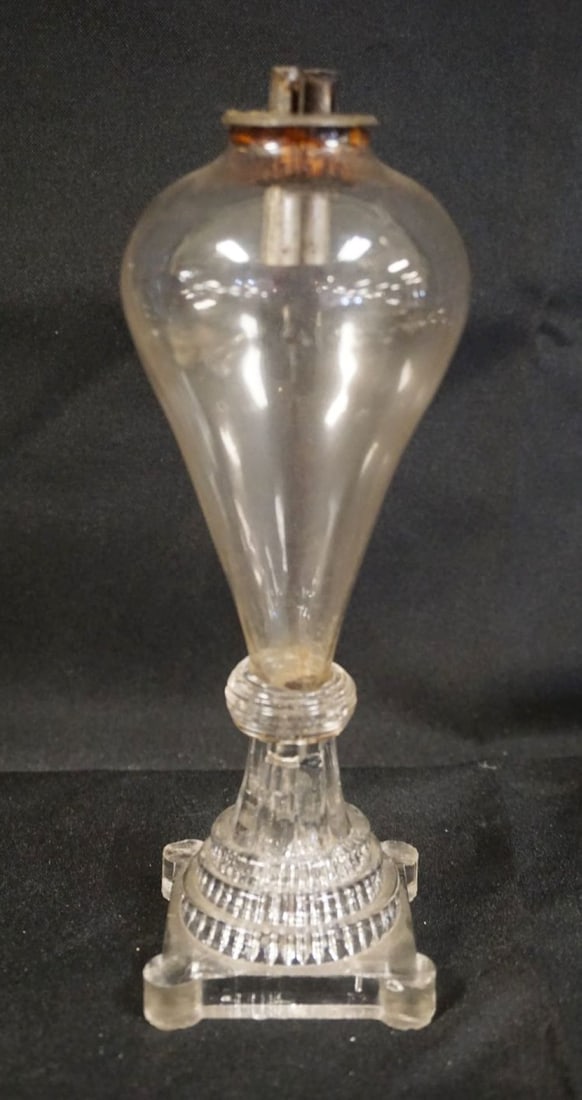 EARLY FLINT GLASS WHALE OIL LAMP: EARLY FLINT GLASS WHALE OIL LAMP, APPROXIMATLEY 9 IN H