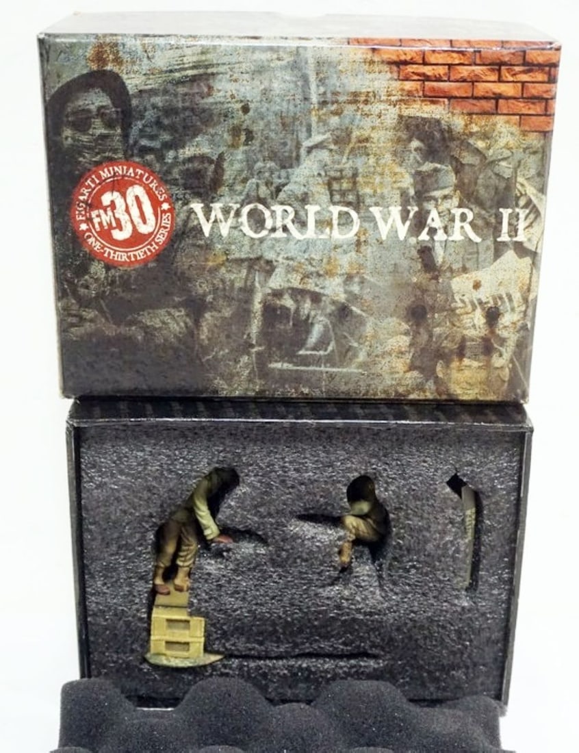 FIGARTI WWII SOLDIERS (1 of 2)