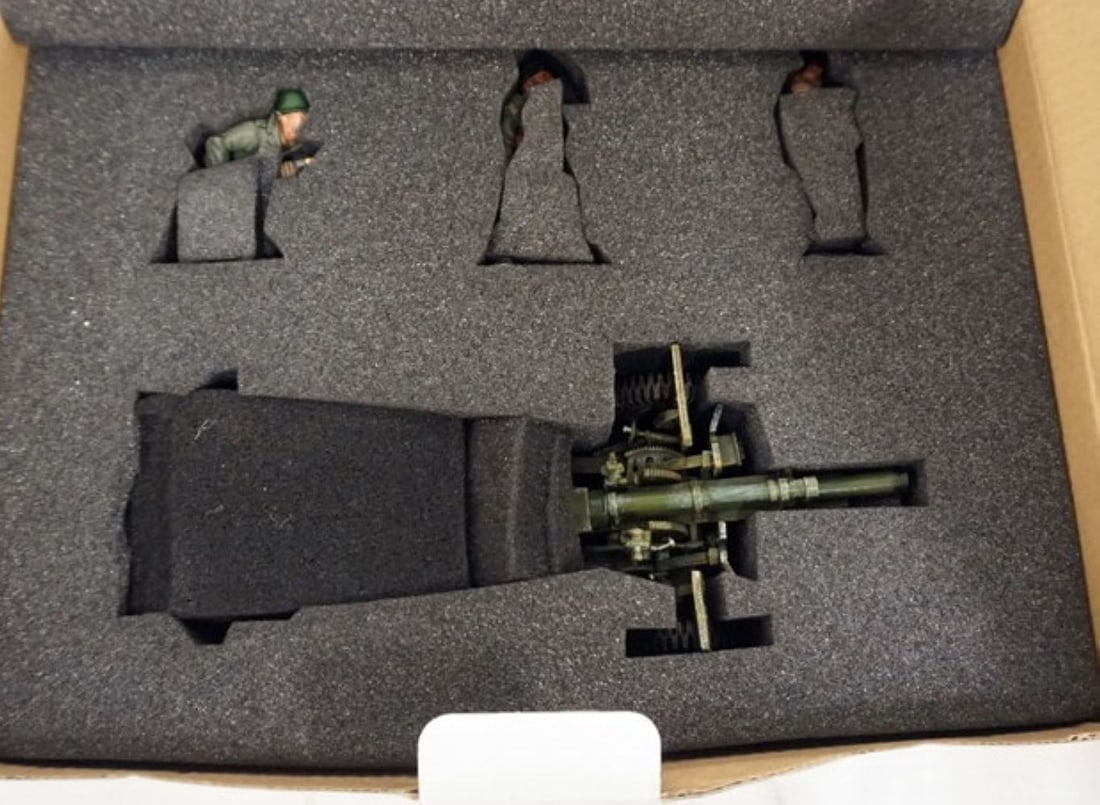 KING & COUNTRY WWII TOY SOLDIERS (1 of 2)