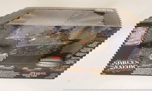 FORCES OF VALOR WWII 1:32 DIECAST METAL TOYS: FORCES OF VALOR WWII 1:32 DIECAST METAL TOYS