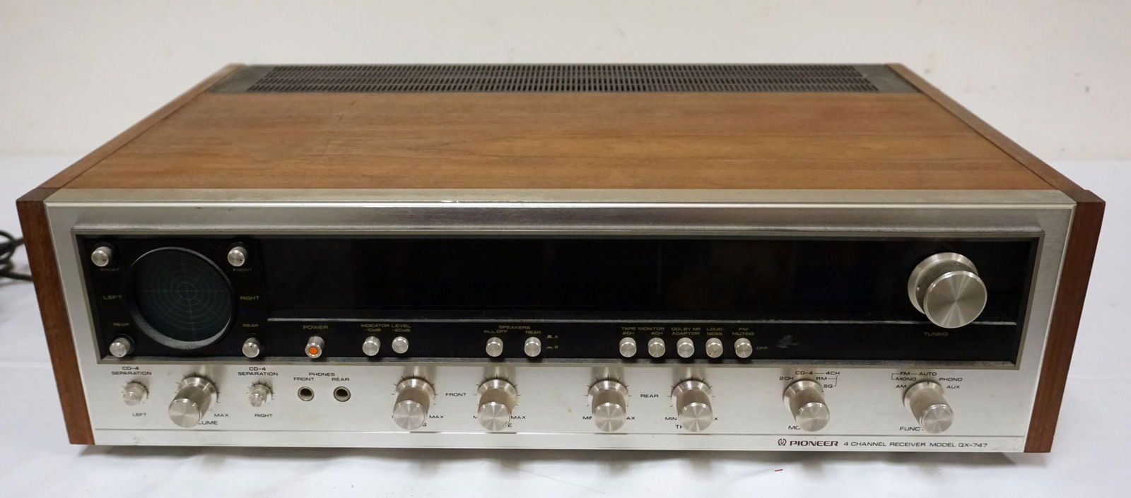 PIONEER QX-747 QUAD RECIEVER (1 of 2)