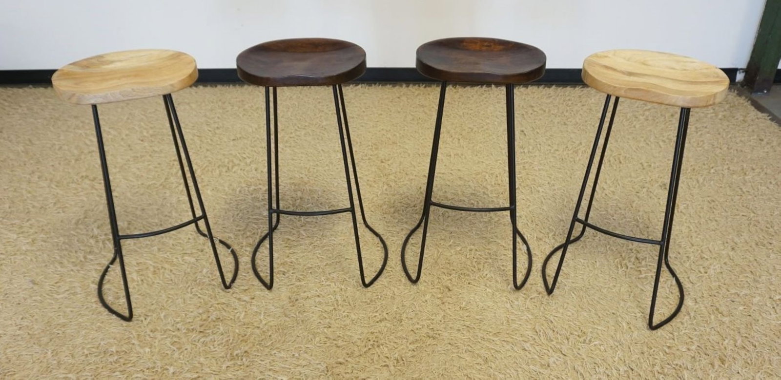 CONTEMPORARY MODERN STYLE BAR STOOLS (1 of 3)