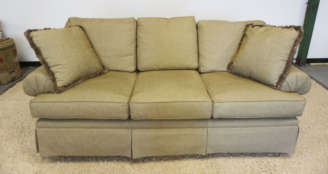 HENREDON UPHOLSTERY COLLECTION SOFA: HENREDON *UPHOLSTERY COLLECTION* SOFA, APPROXIMATELY 94 IN X 28 IN X 25 IN H