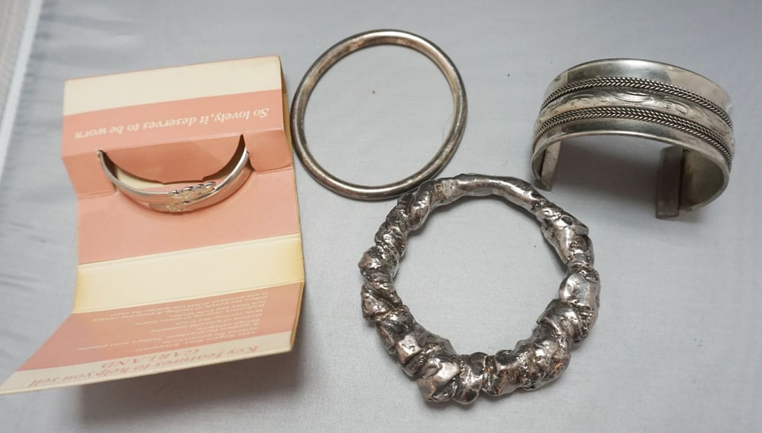 JEWELRY LOT (1 of 2)