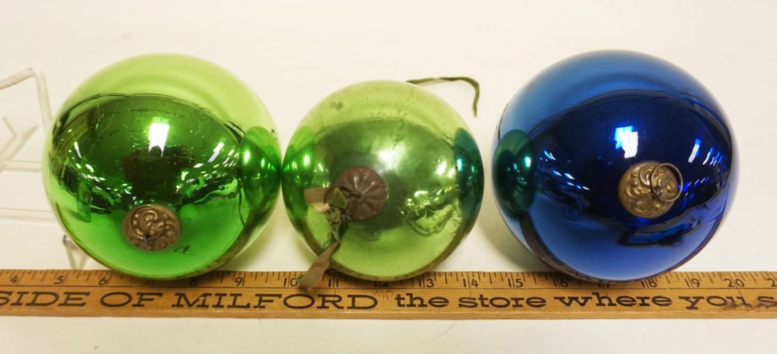 ANTIQUE GERMAN GLASS KUGEL CHRISTMAS ORNAMENT (1 of 3)