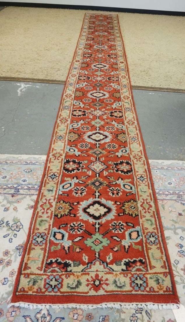 20 FT PERSIAN RUNNER: 20 FT PERSIAN RUNNER, APPROXIMATELY 20 FT 5 IN X 2 FT 6 IN