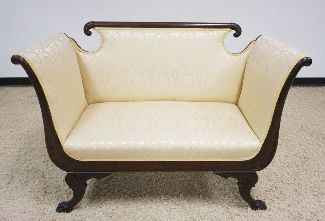 ANTIQUE FEDERAL UPHOLSTERED SETTEE (1 of 7)