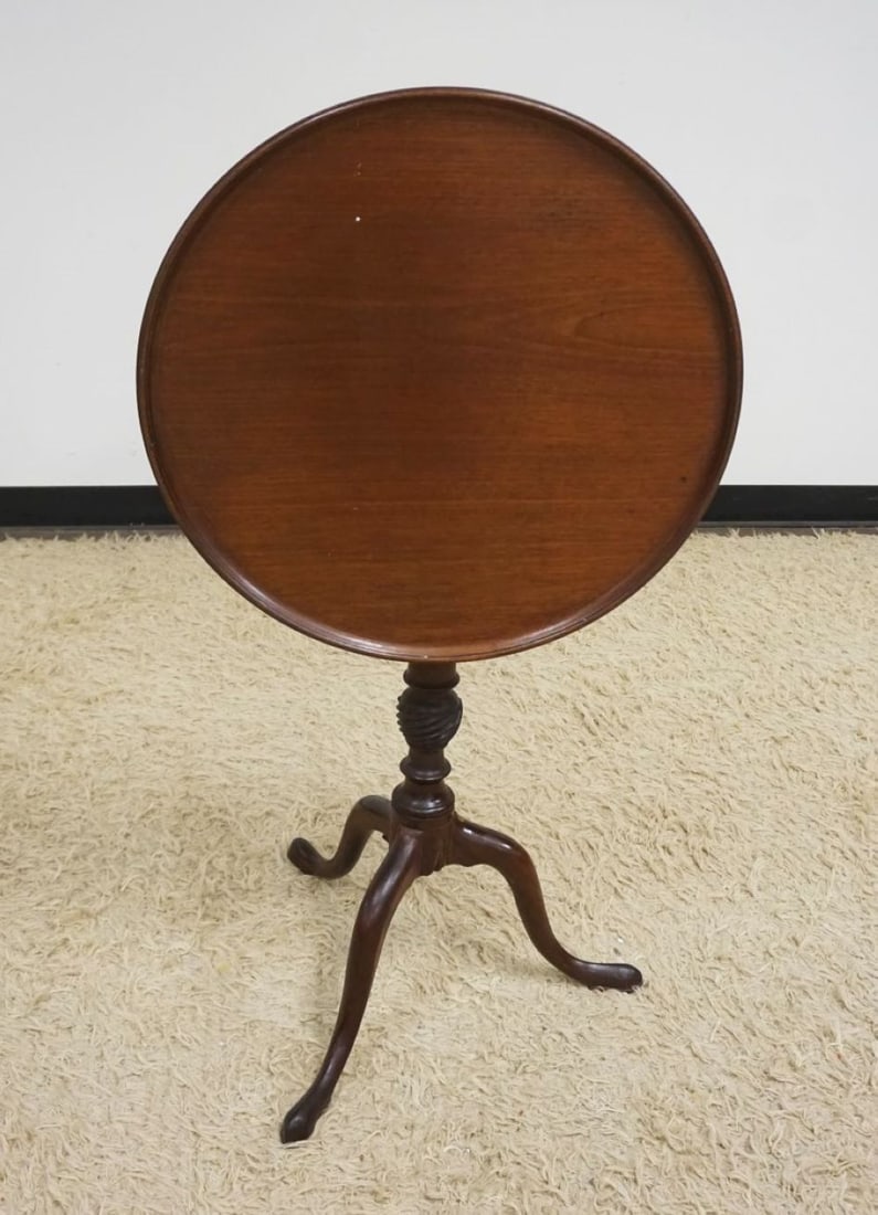ANTIQUE MAHOGANY TILT TOP TABLE: ANTIQUE MAHOGANY TILT TOP TABLE, APPROXIMATELY 22 IN X 27 IN HIGH